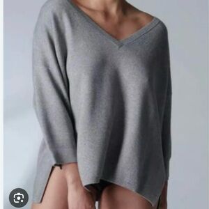 Simone Perele, V-Neck sweater, XL, so soft and cozy, Designed in Paris 🫶🌹😎